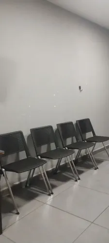 4 cadeiras com encaixe