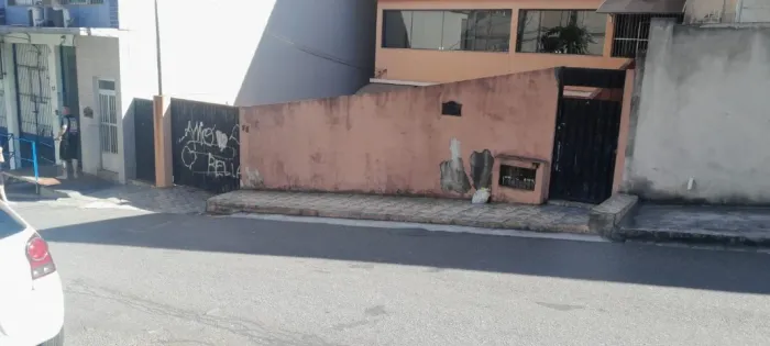 Casa à venda próximo de Av. Expedito Garcia em Campo Grande-ES