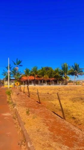 Vendo chácara no Bálsamos Tupaciguara próximo Arapora MG 1000m2 casa grande avarandada