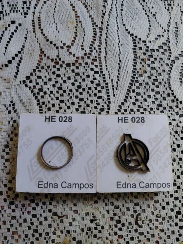 Vendo facas de conte a zinco para laços e gravatas pets 