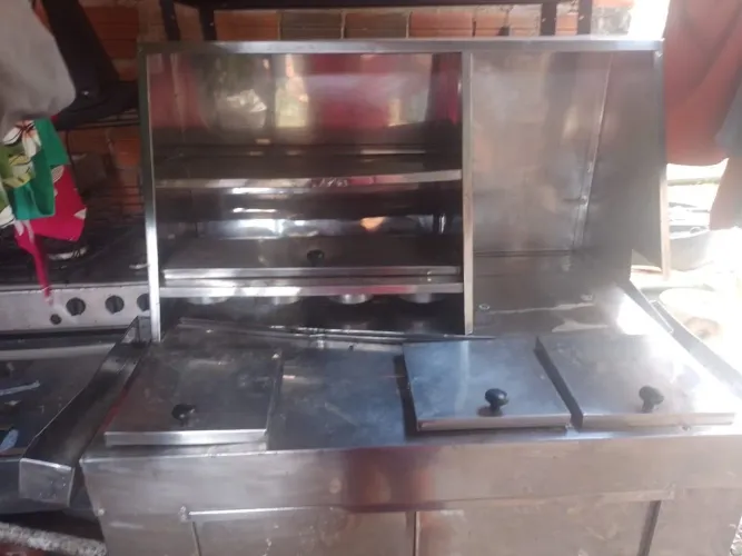 Vendo carinho de hot dog completo 900