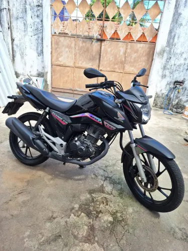 Titan 160 2024 8mil rodados a mais nova da olx