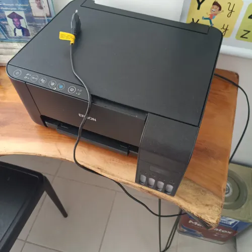 Vendo impressora Epson com Avaria