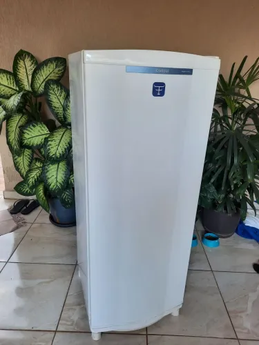 Geladeira Consul degelo seco 300 litros