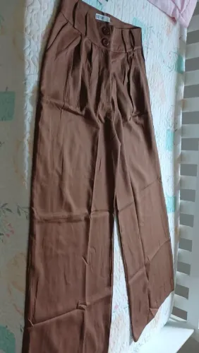 Calça pantalona marrom tam.M (veste até G)