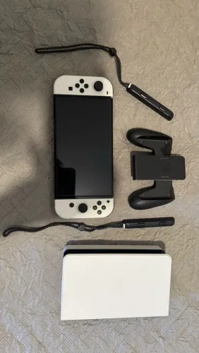 Nintendo Switch OLED Branco 64gb