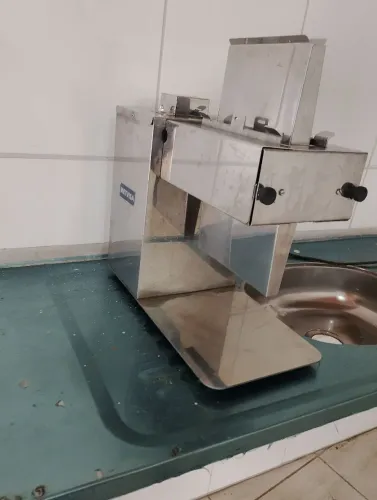 Batedor de bife açougue industrial perfeito estado funciona perfeitamente todo em inoxs