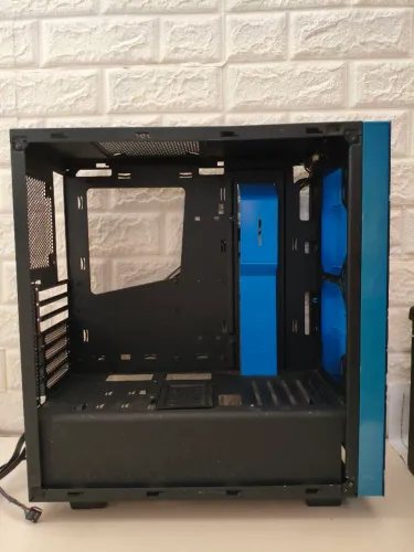Gabinete NZXT usado (sem vidro frontal)