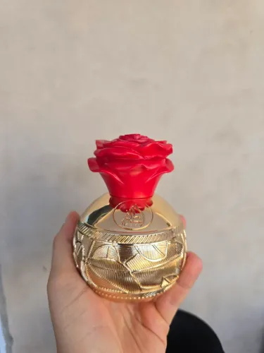 Perfume árabe lattafa LAHDATH