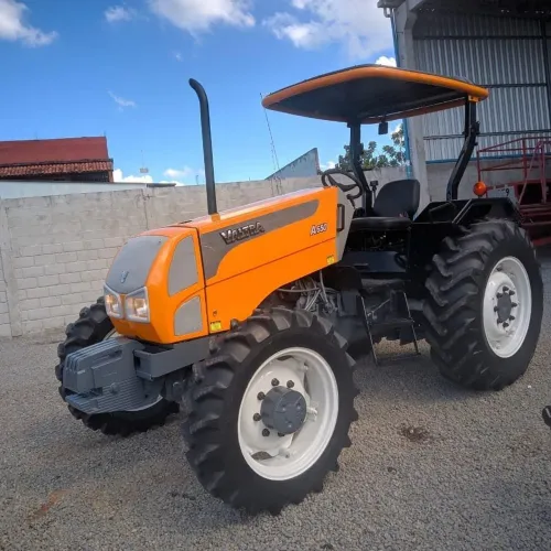 TRATOR VALTRA