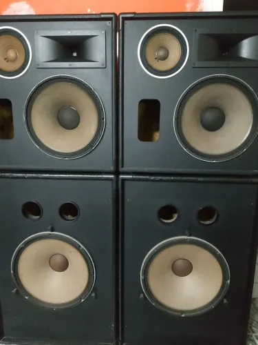 Caixas JBL Mr
