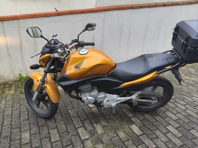 CB 300 2010