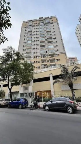 Imóvel para aluguel possui 78 metros quadrados com 3 quartos em Itapuã - Vila Velha - ES