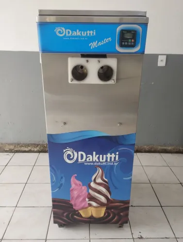 Máquina de sorvete 