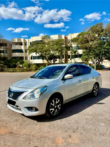 Nissan Versa Unique 1.6 16V Flex 4P Mec. 2016