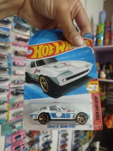 HOT WHEELS CORVETTE GRAND SPORT 1:64