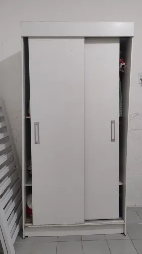 Guarda roupa solteiro porta correr
