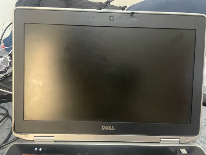 Notebook um Dell Latitude E6420 i5 2ª geração, 8GB RAM, 238GB) 