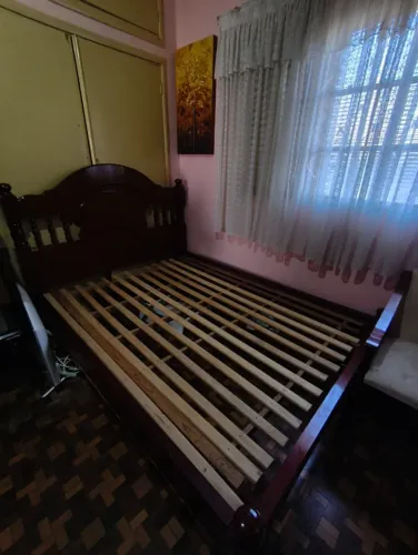 Cama Casal de Madeira maciça sem colchão