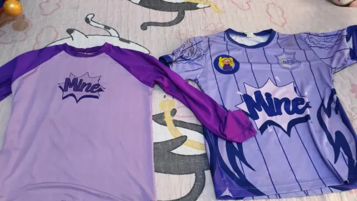 2 blusas da Mine querida uma tamanho 12 e a outra tamanho Gda Kysha e mine