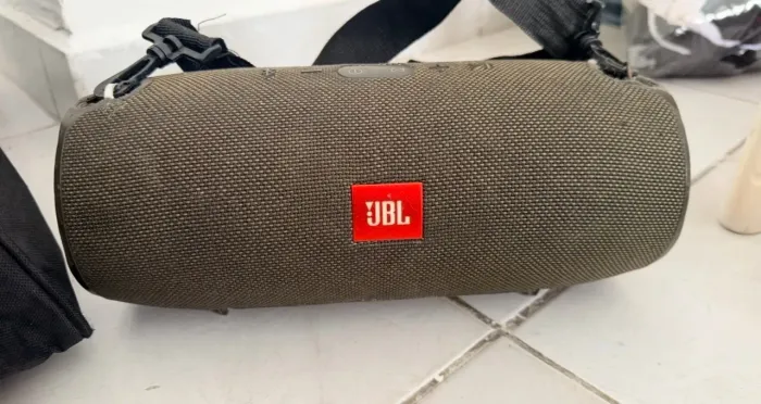 Vendo caixa de som portátil - JBL Xtreme