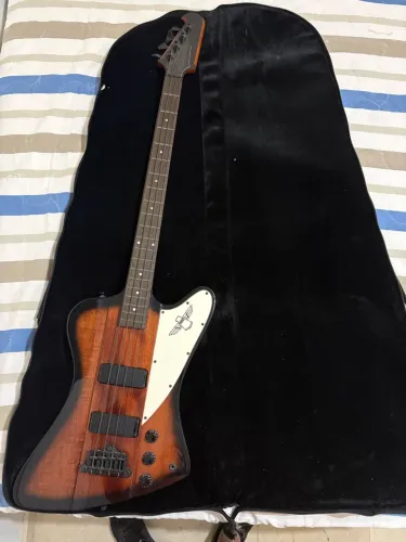 Baixo Epiphone Thunderbird IV Sunburst (2009) + Bag Acolchoada