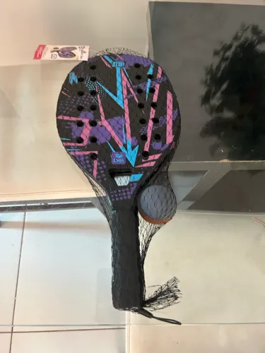 KIT BEACH TENNIS COM 2 RAQUETES E UMA BOLINHA