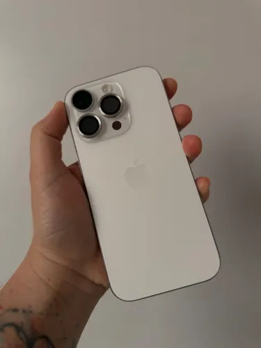 iPhone 16 Pro