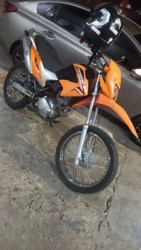 Vendo moto Honda bros 150