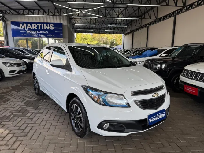 Chevrolet Onix Hatch LTZ 1.0 12V TB Flex Mec. 4P 2015