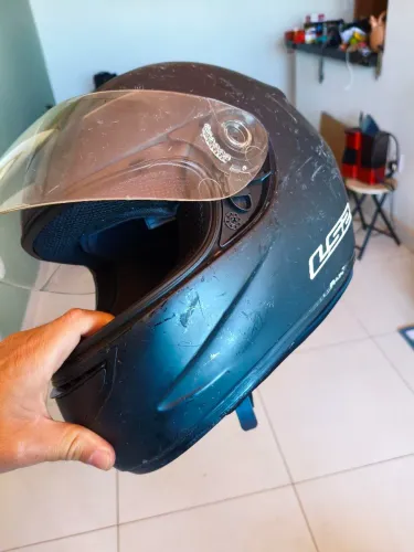 Capacete feminino