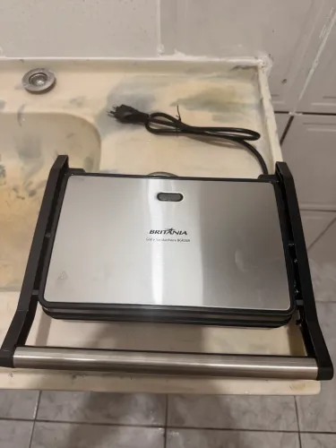 Grill Sanduicheira nova 