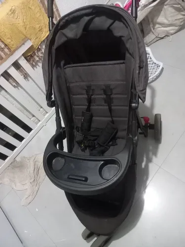 Carrinho semi novo