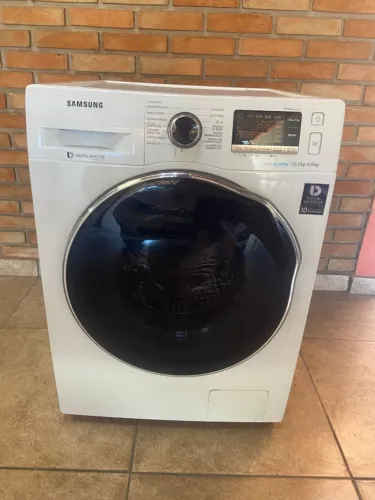 Máquina lava e seca - com defeito
