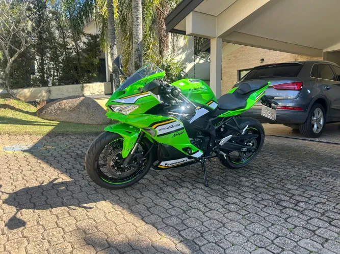 Kawasaki zx-4rr