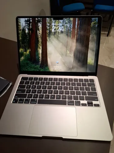 Apple MacBook air 13'' Meia Noite M2, CPU 8C, Memória  16GB, SSD 256GB
