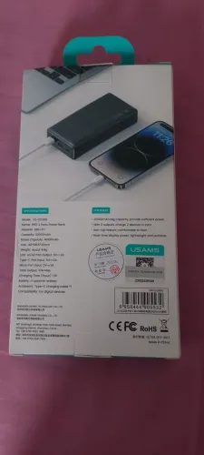 Power Bank (carregador portátil) USAMS 20000 mAh, com bateria polímero de lítio.