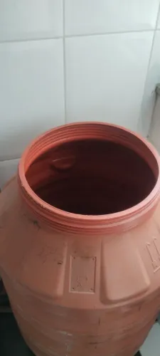 Galão para armazenar água 240 litros 