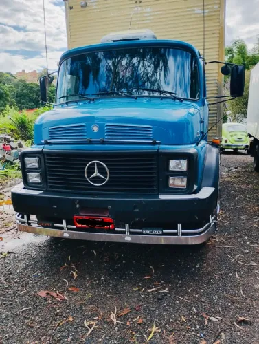 MB 1113 TRUCK BAU
