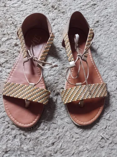 Sandália rasteira feminina Tamanho 37