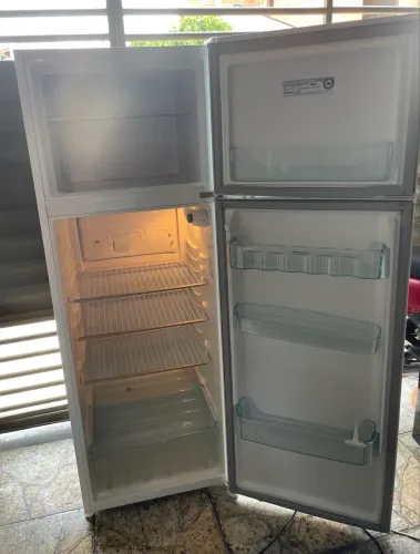 Electrolux Gelo Seco 220v