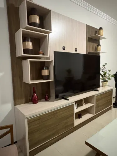 Painel projetado para sala em MDF