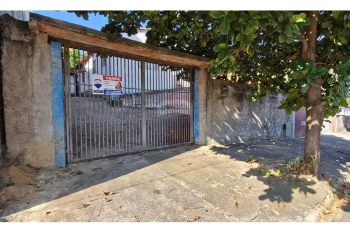 Imóvel para venda possui 82 metros quadrados com 2 quartos em Vila Carmo - Capivari - SP