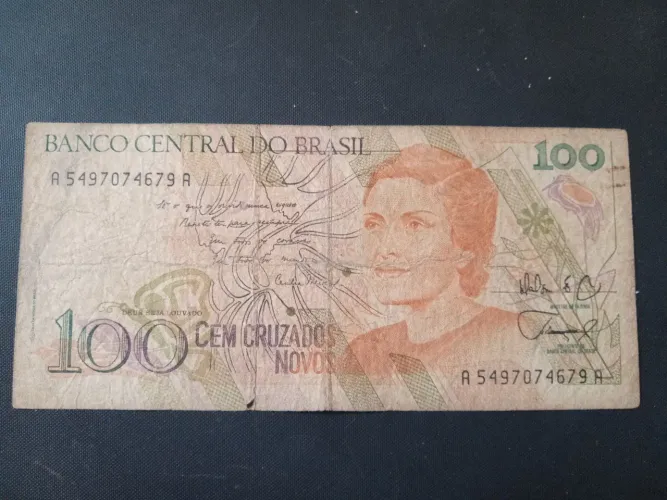 Vendo dinheiro antigo para colecionadores