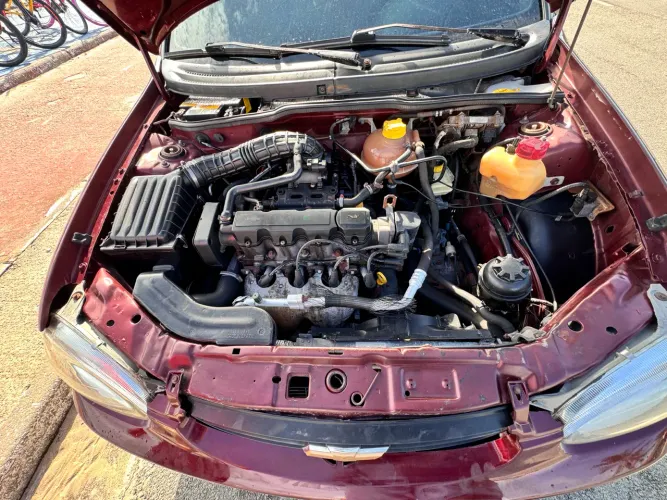 Corsa Sedan 1.0