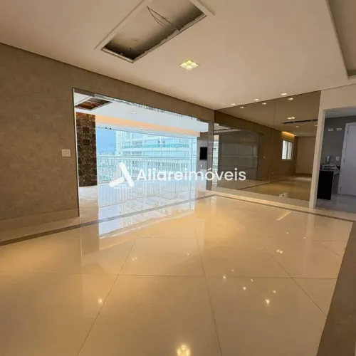 Apartamento c/ 4 quartos, 3 suítes e 3 vagas, 202m², à venda no Condomínio Edifício Centra
