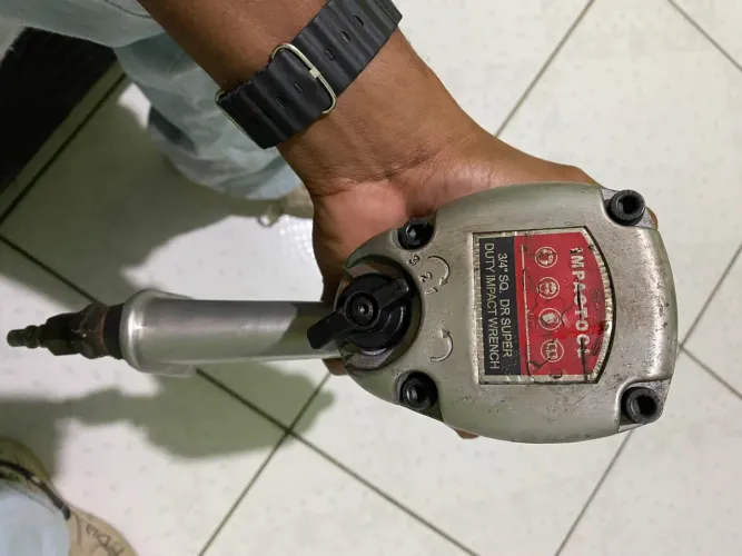 Chave de Impacto Pneumática FORE FD-4600, com encaixe de 3/4".