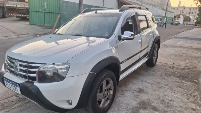 Renault Duster Dynamique 2.0 Hi-flex 16V Aut. 2014