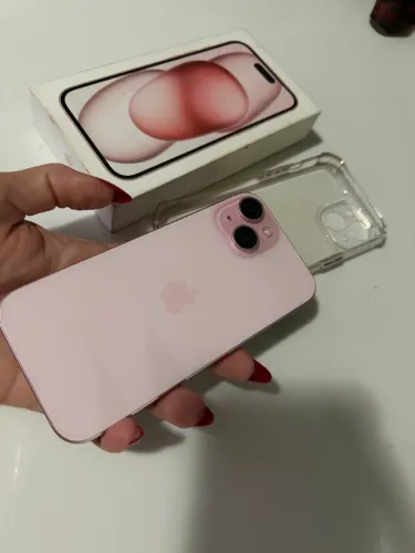 Vendo iPhone 15 rosa seminovo
