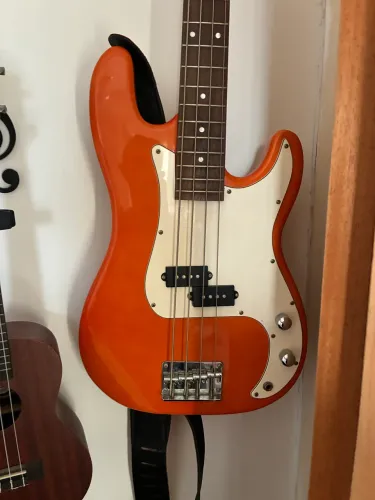 Baixo Phx Orange 4 cordas passivo